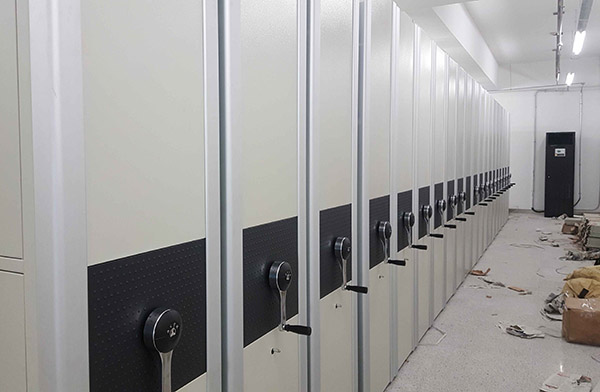 海發密集架產品案例:深圳大學檔案館 海發手動密集架